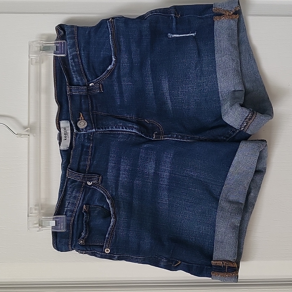 EUC Kensie denim shorts